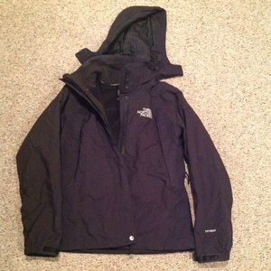 Small black north face winter jacket